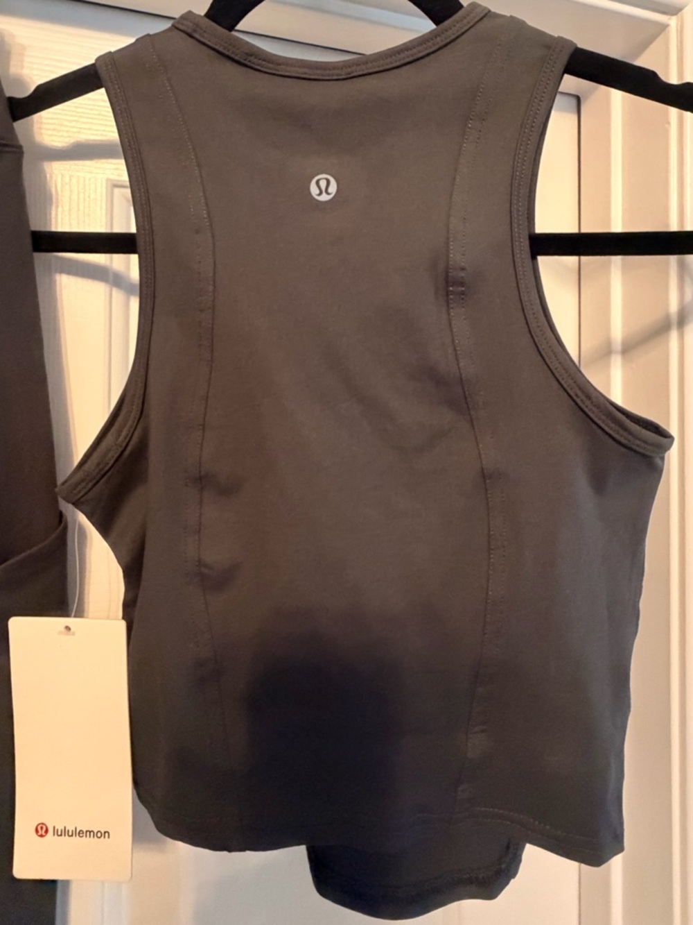 Lululemon Athletica Graphite Grey Leggings with Matching Crop Set Tank Sz 4 NWT - Picture 4 of 7